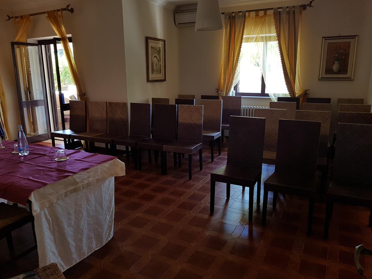 Relais Villa Lama Boutique Hotel Taranto Exterior photo